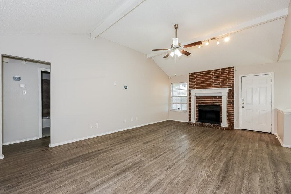 1104 Havenbrook Dr - Photo 5 of 16