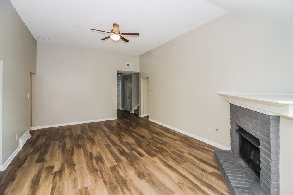 1125 Red Fern Cir W - Photo 5 of 17