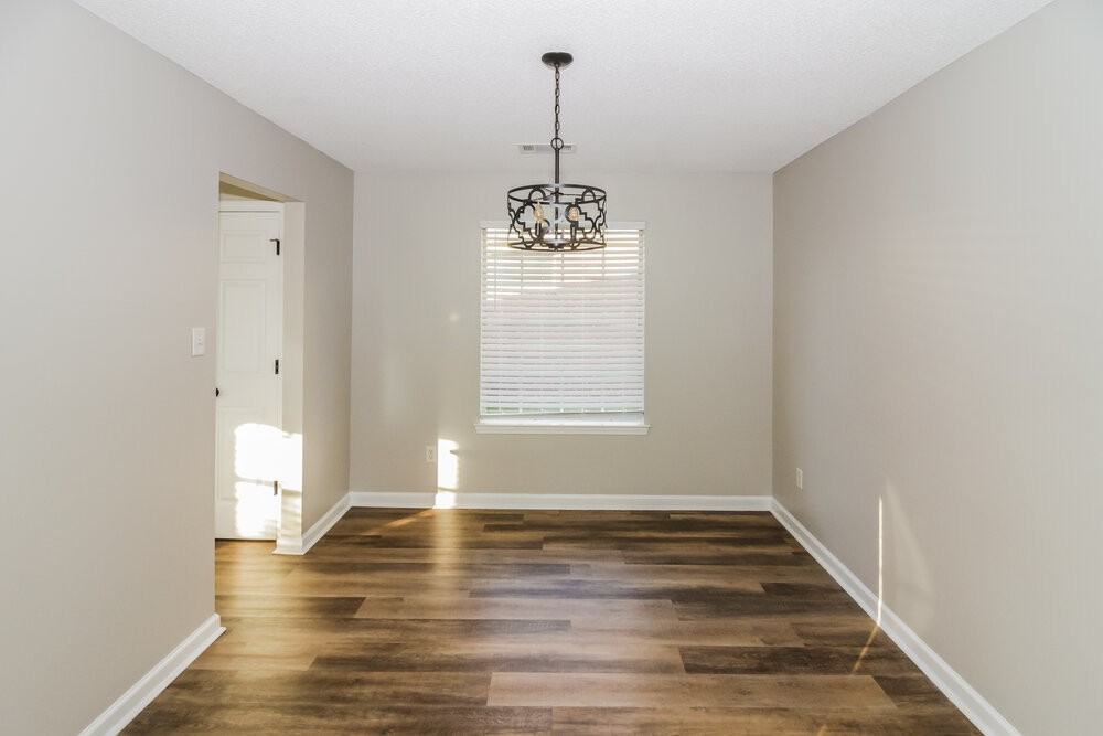 1125 Red Fern Cir W - Photo 6 of 17