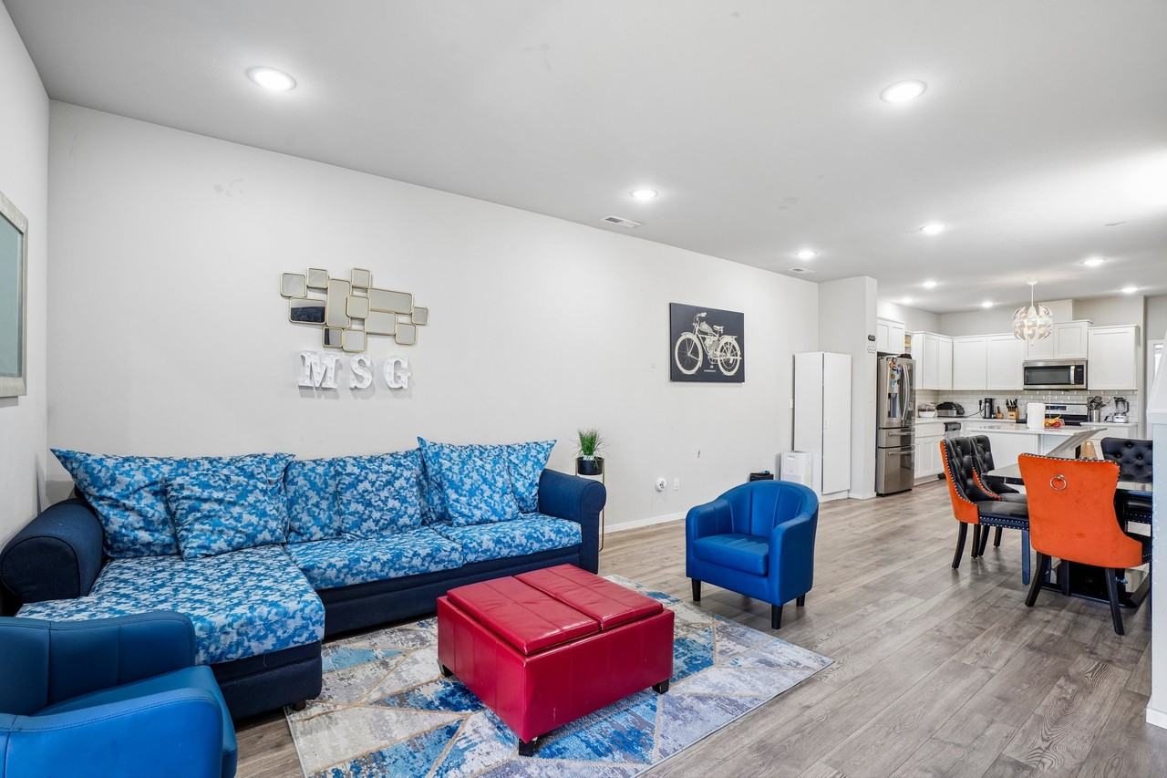 15708 Nw Blueblossom St #1 - Photo 7 of 38
