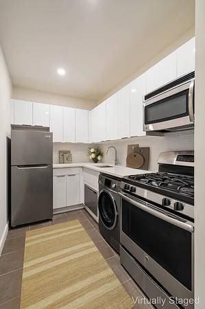 E 2nd St #7B - Photo 5 of 9