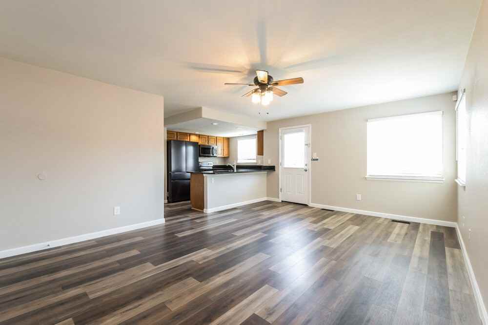 12158 Hudson Ct - Photo 7 of 18