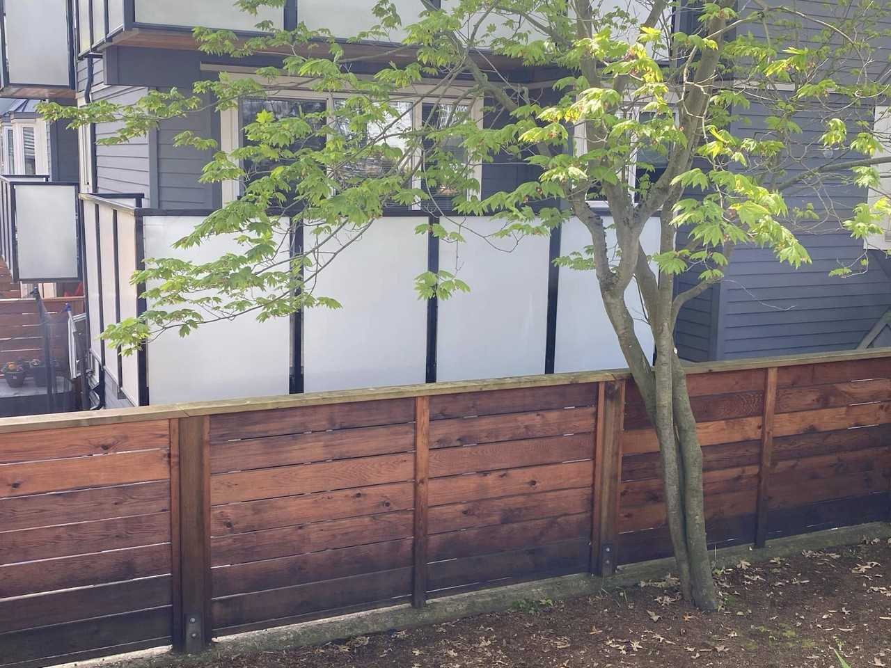 2328 Oxford Street #201 - Photo 4 of 13