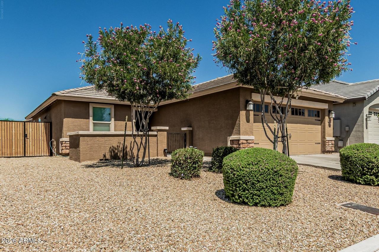 4028 S 95th Ln - Photo 4 of 32