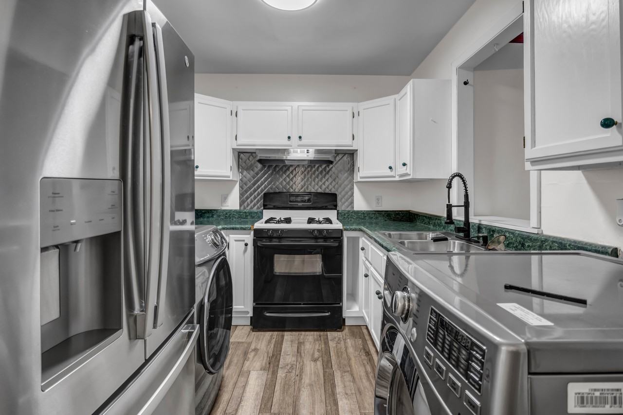 608 Brunswick Rd #1 - Photo 4 of 22