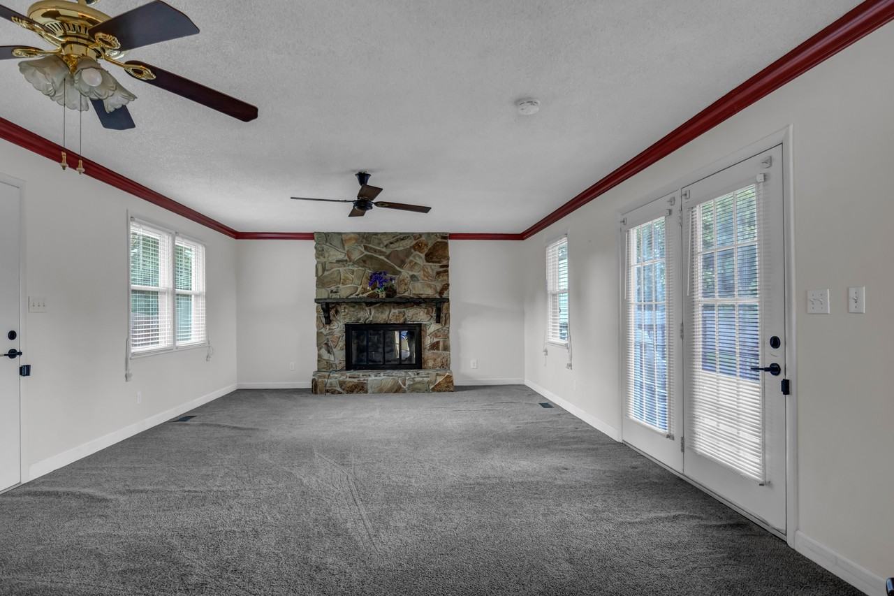 608 Brunswick Rd #1 - Photo 5 of 22
