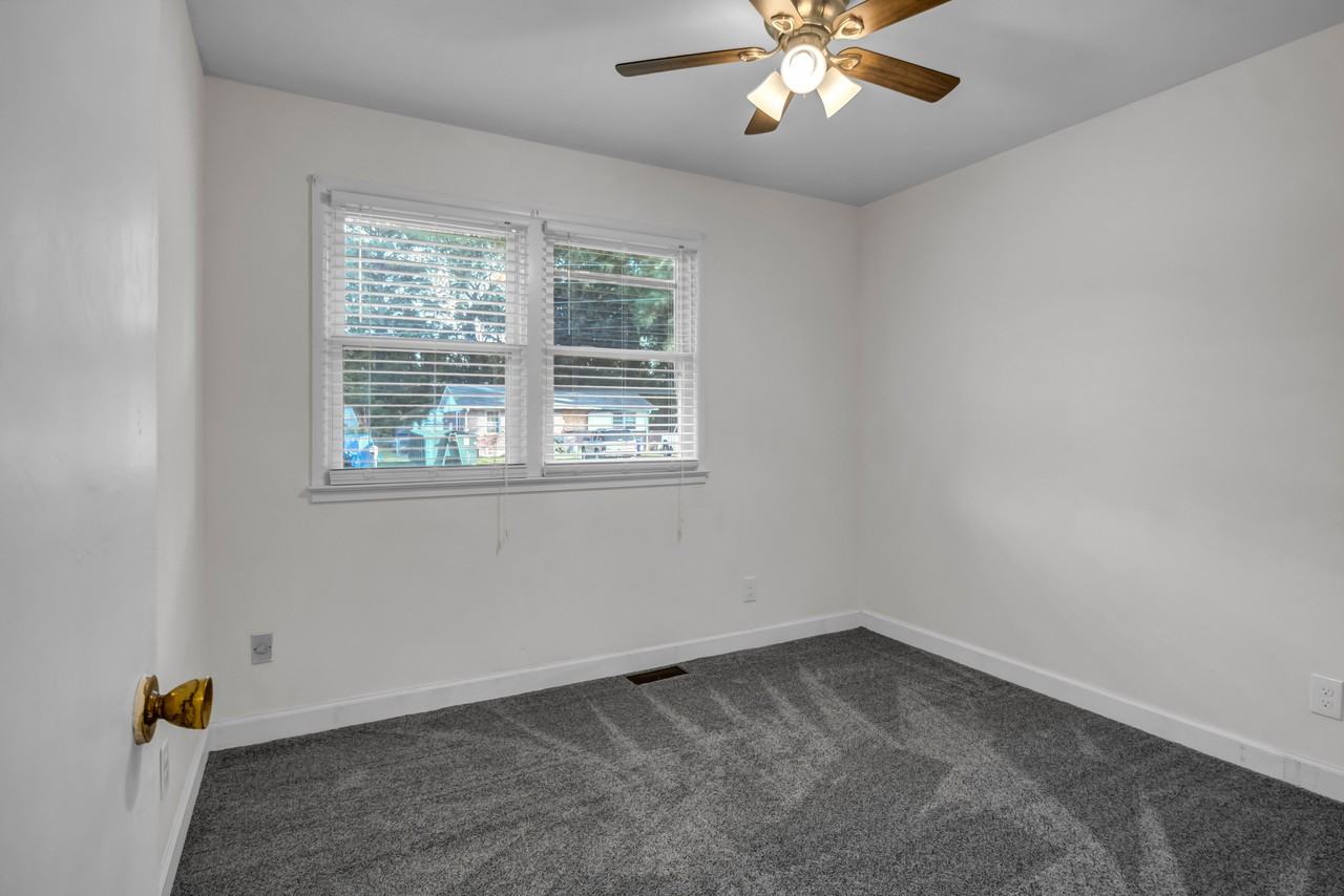 608 Brunswick Rd #1 - Photo 7 of 22