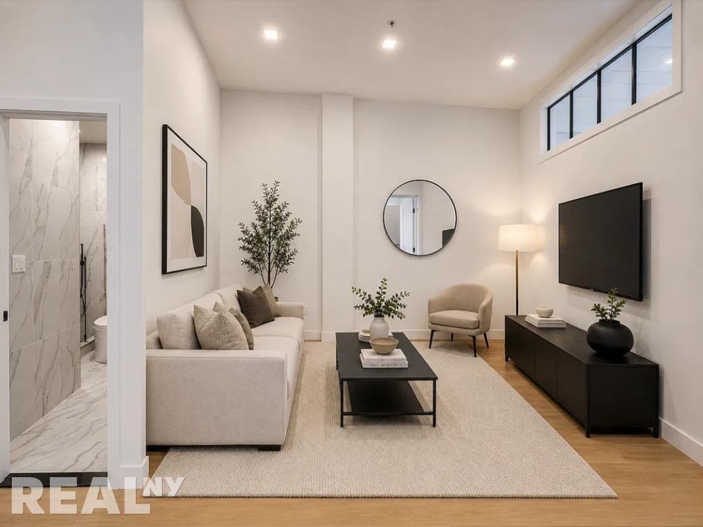 680 Broadway #2B