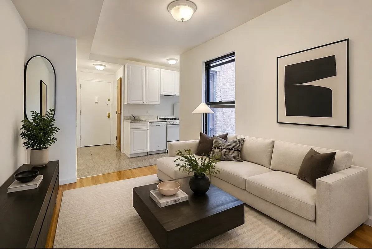 7 Carmine St #21