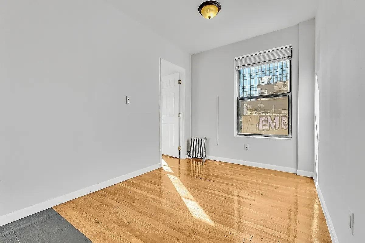 101 Delancey St #4 - Photo 3 of 6
