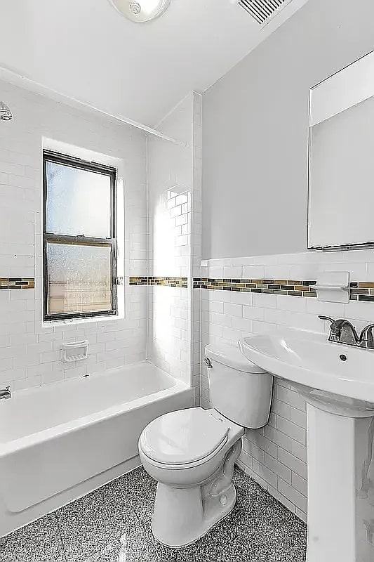 101 Delancey St #4 - Photo 6 of 6