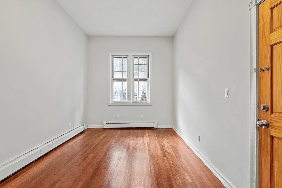 1411 Dekalb Ave #3L - Photo 3 of 4