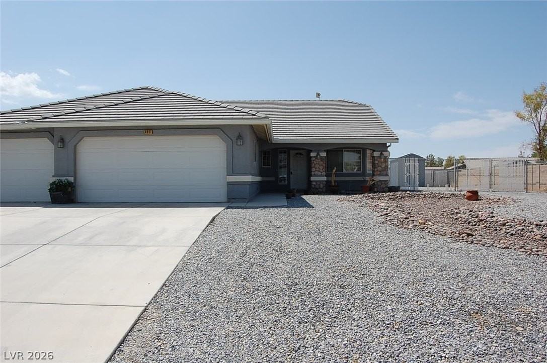 4911 E Ridgewood Dr - Photo 2 of 30