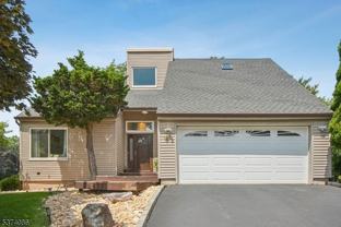 16 Longfield Dr - Photo 1 of 1