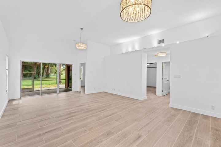5122 Elpine Way - Photo 4 of 8