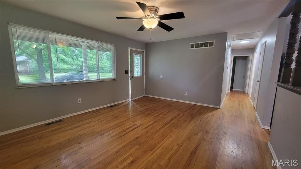 800 Laredo Ave - Photo 3 of 15