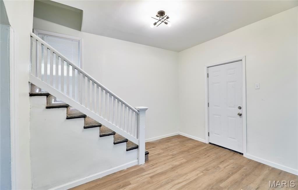 6625 Bartmer Ave - Photo 4 of 24