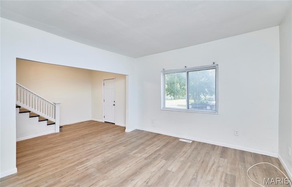 6625 Bartmer Ave - Photo 5 of 24