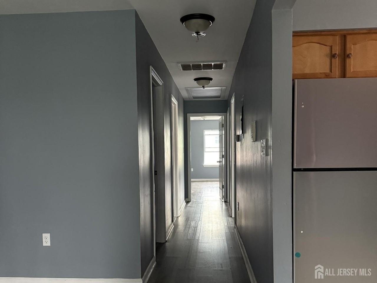 35 Tillinghast St - Photo 6 of 12