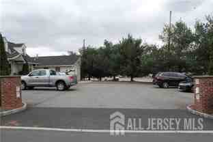 253 9th St #C - Photo 1 of 1