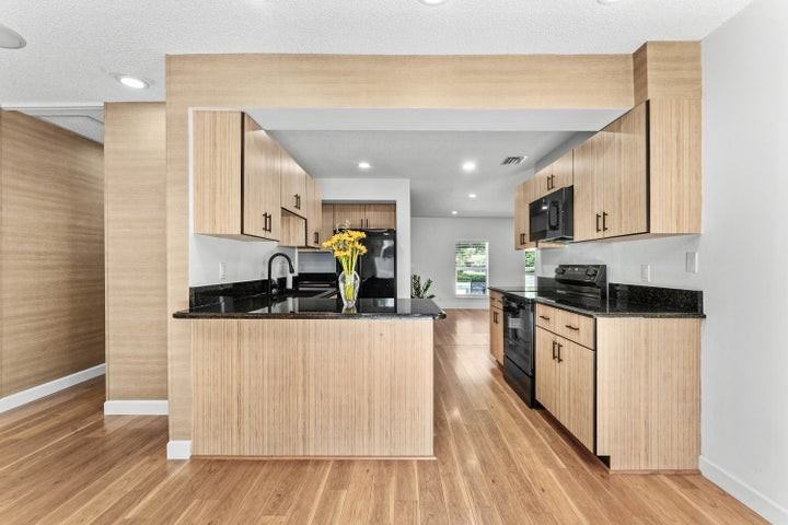 4238 Magnolia Street - Photo 5 of 8