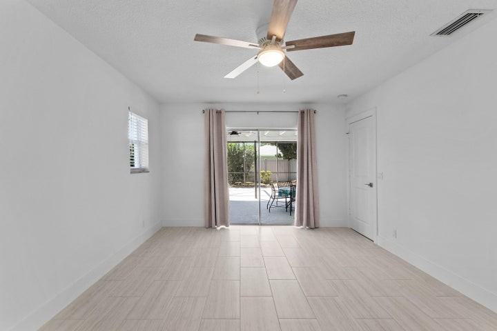 4238 Magnolia Street - Photo 6 of 8