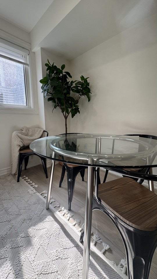 910 St Clarens Ave - Photo 3 of 14