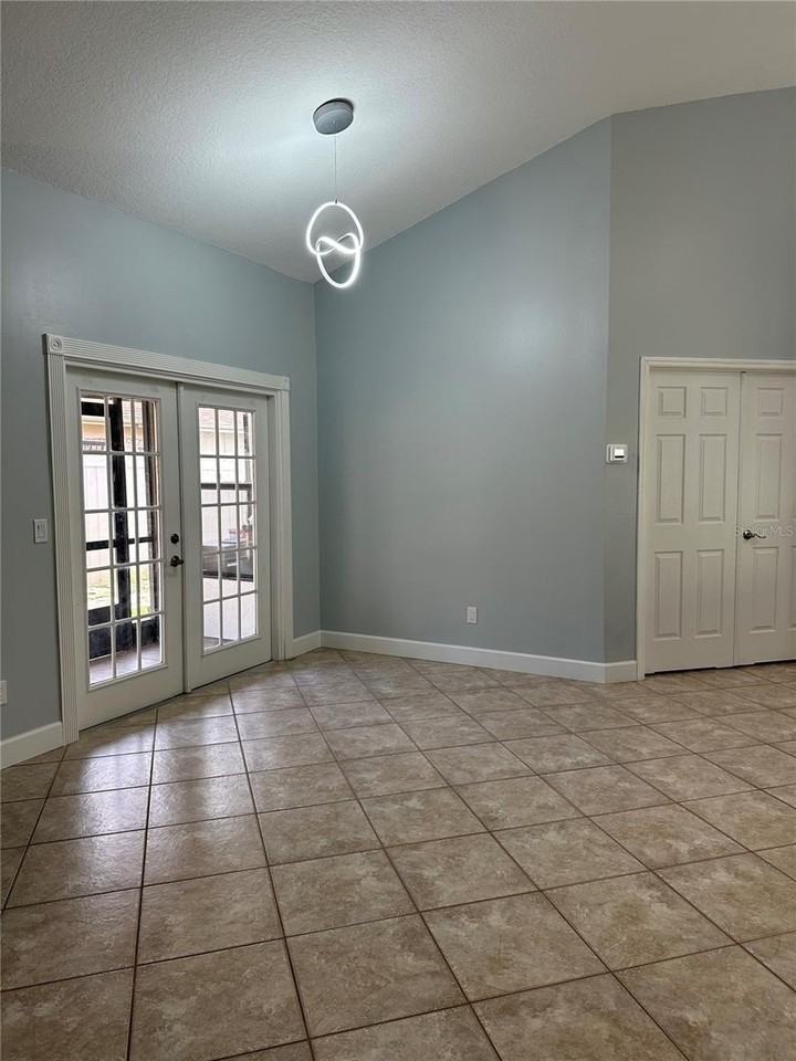 7357 Spring Villas Cir - Photo 3 of 22