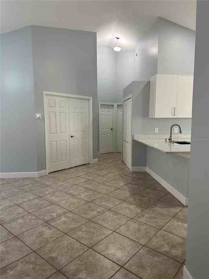 7357 Spring Villas Cir - Photo 4 of 22