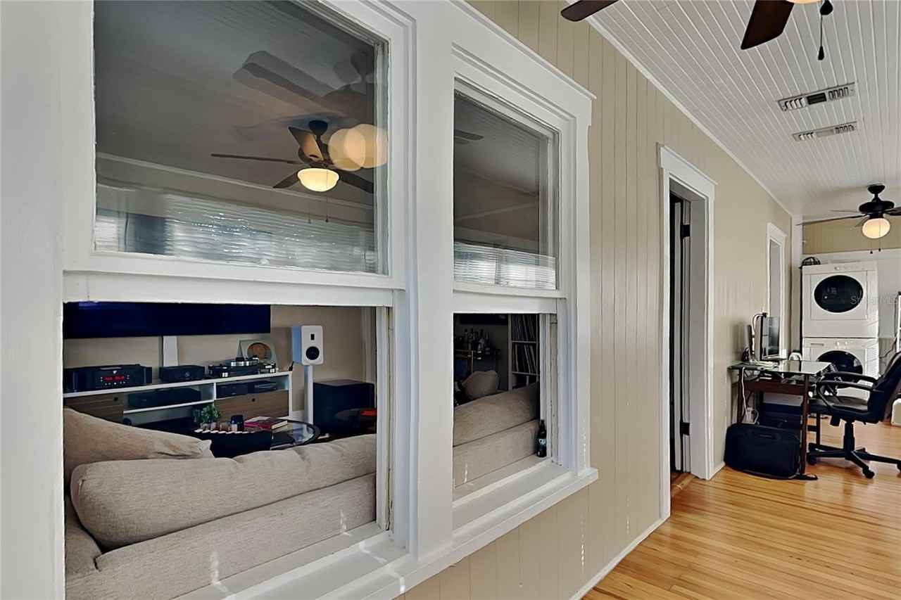 1601 11th St N - Photo 3 of 48