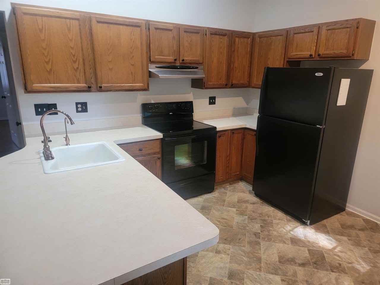 38610 Harrison Creek Ct - Photo 3 of 9