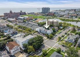 featured image of 316 6th Ave #1D