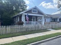 606 Hammond Ave - Photo 1 of 1