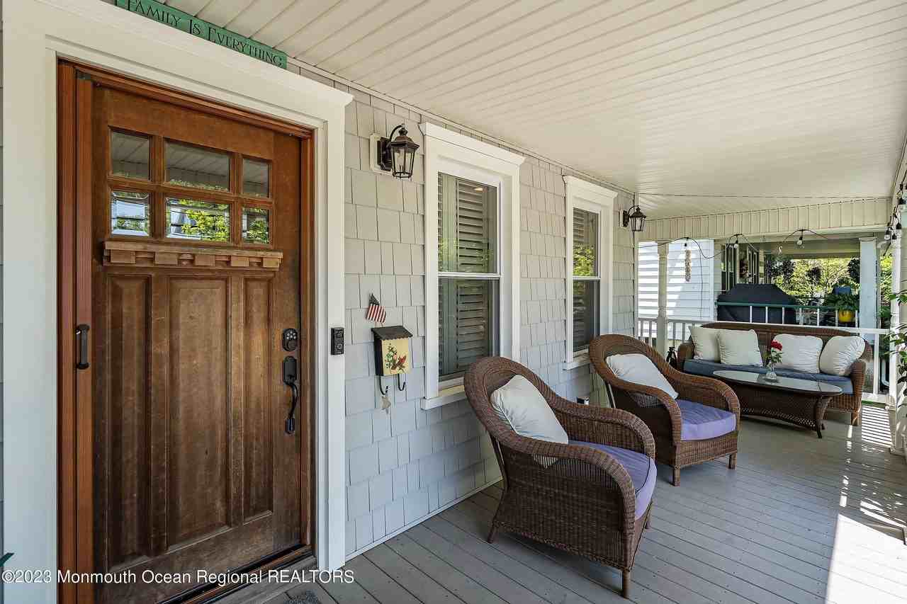 510 Garfield Ave - Photo 4 of 43