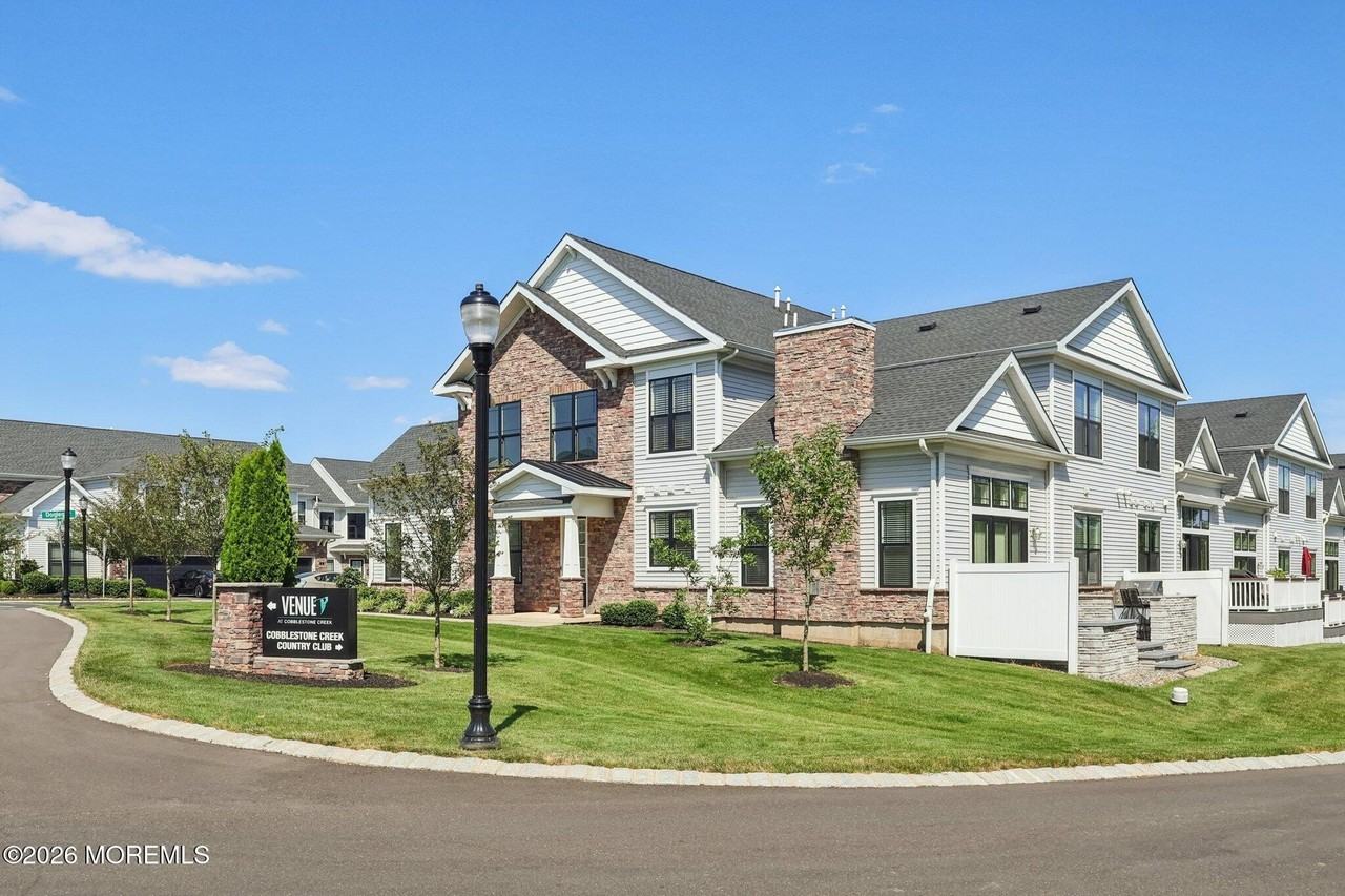 2 Dogleg Ln - Photo 3 of 50