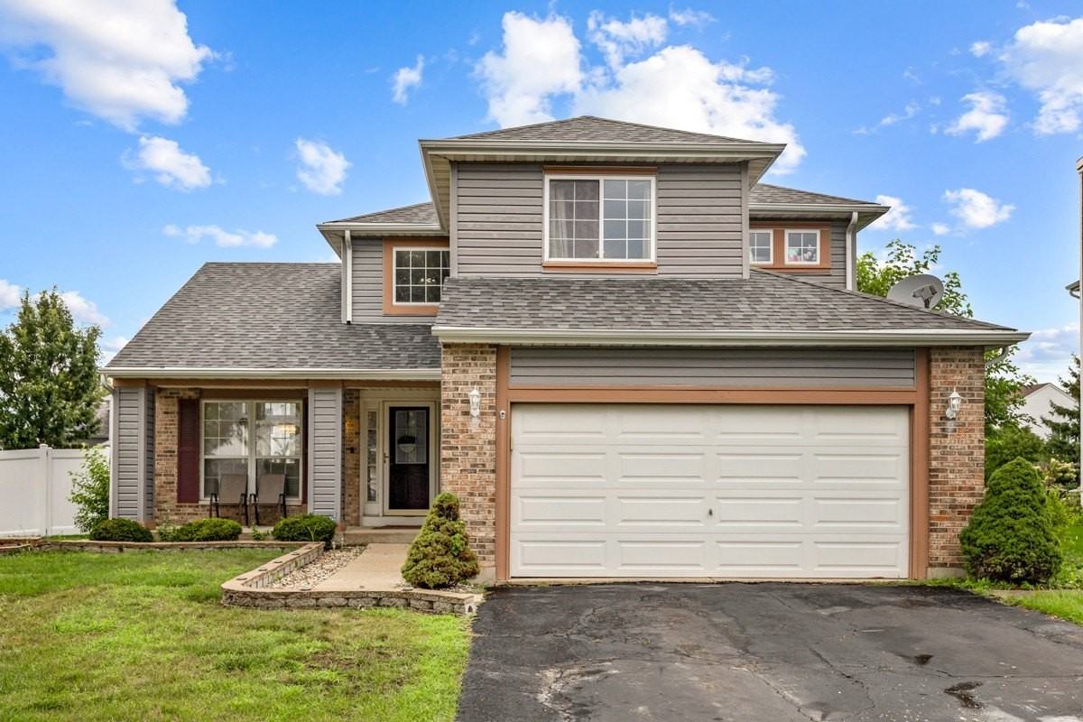 836 Tallgrass Dr - Photo 2 of 35
