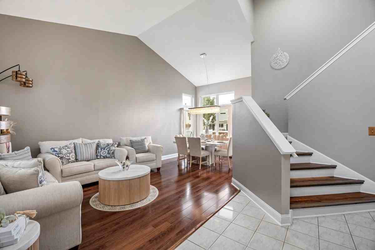 836 Tallgrass Dr - Photo 4 of 35