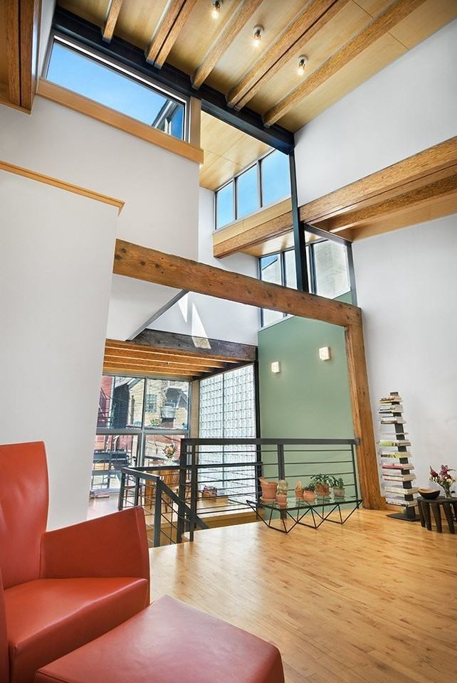 1933 N Damen Ave - Photo 3 of 6