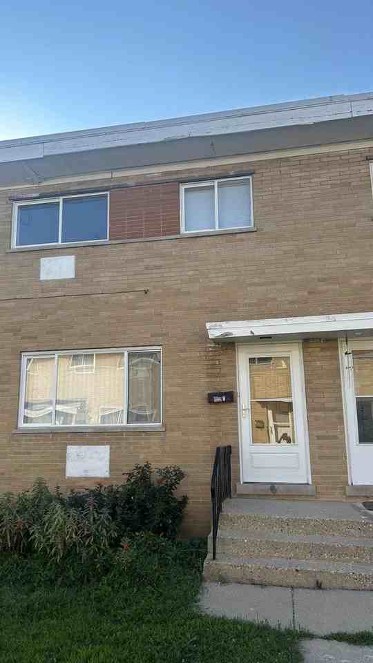 8658 Gregory Ln Apt C - Photo 2 of 15