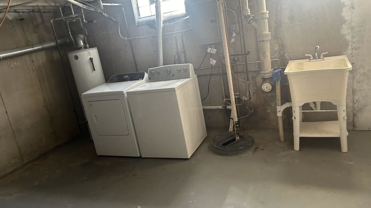 8658 Gregory Ln Apt C - Photo 4 of 15