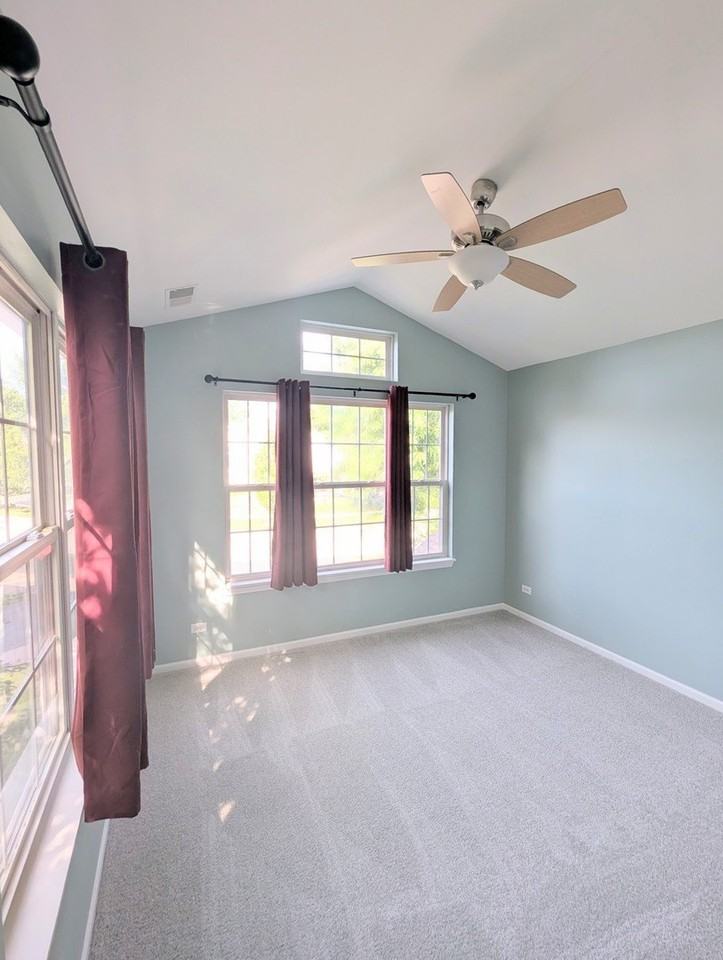 3055 Kentshire Cir - Photo 5 of 8