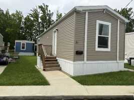 featured image of 31 Randall Ave #64