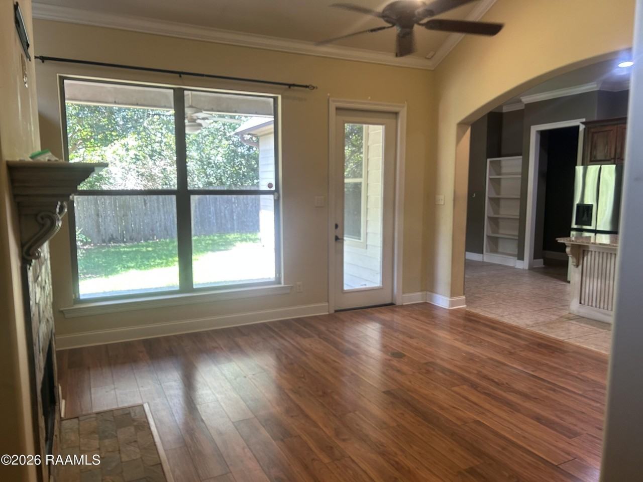 303 Annabelle Ln - Photo 2 of 17