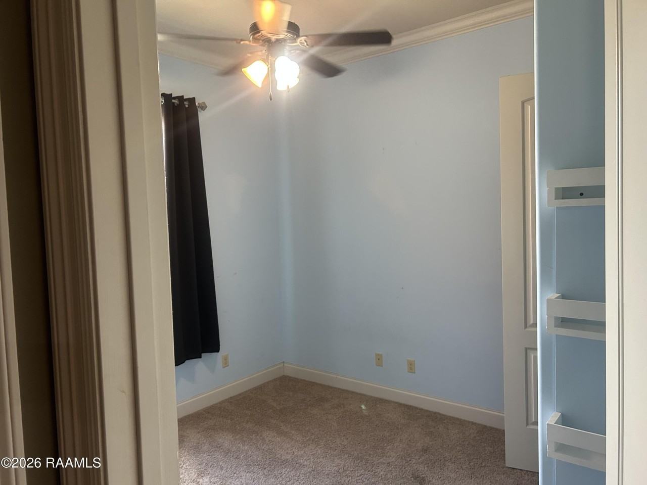 303 Annabelle Ln - Photo 7 of 17