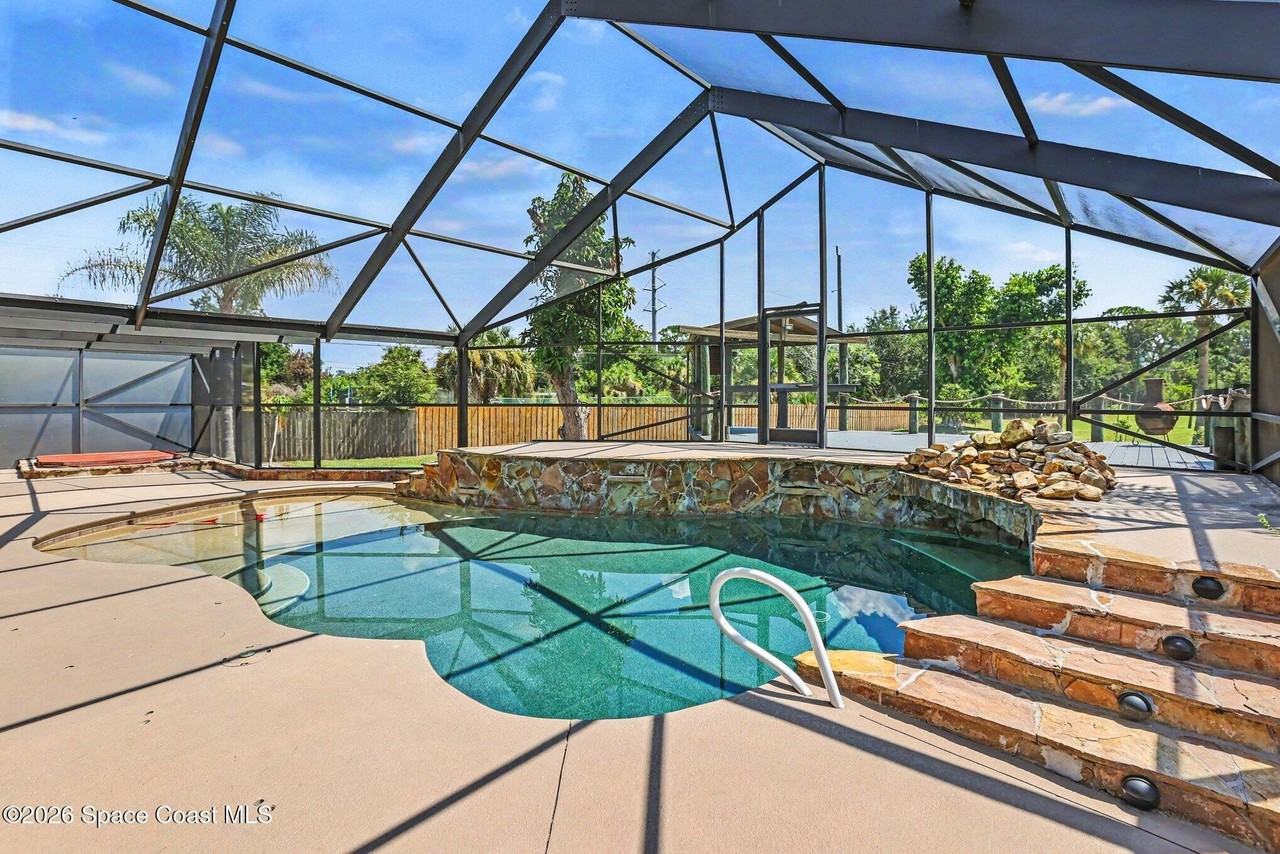 3200 N Tropical Trl - Photo 2 of 38