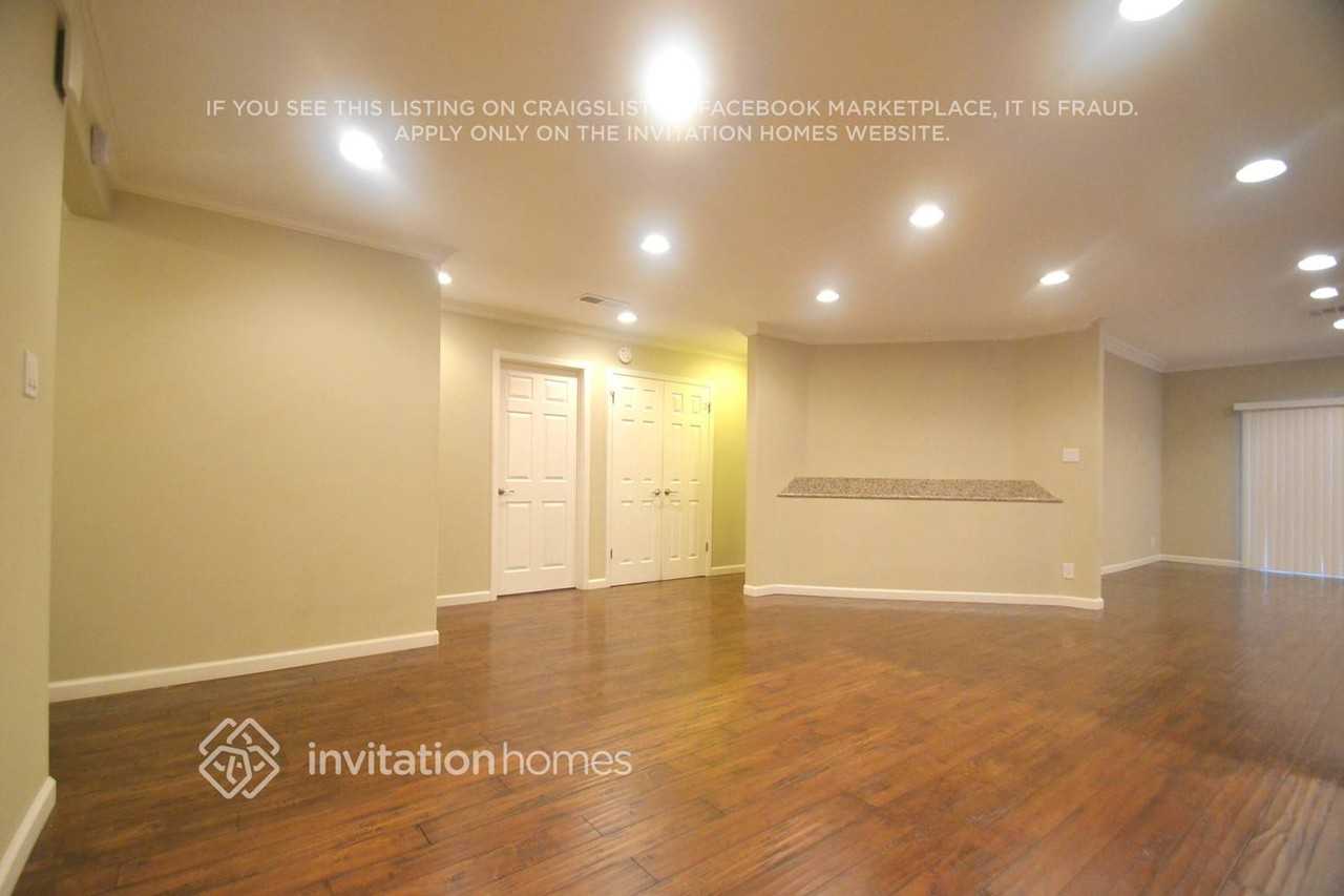 13425 Ebell St - Photo 2 of 11