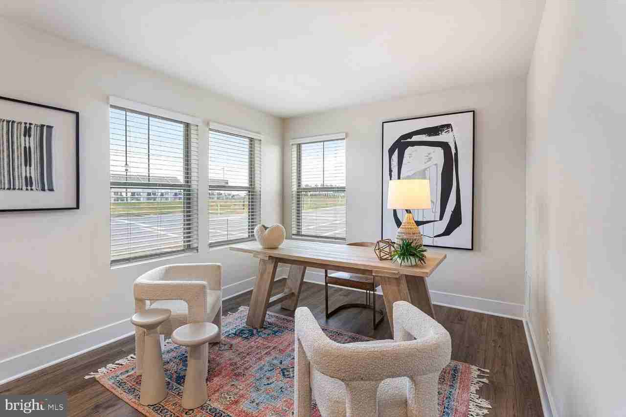 233 Matilda Way - Photo 3 of 28