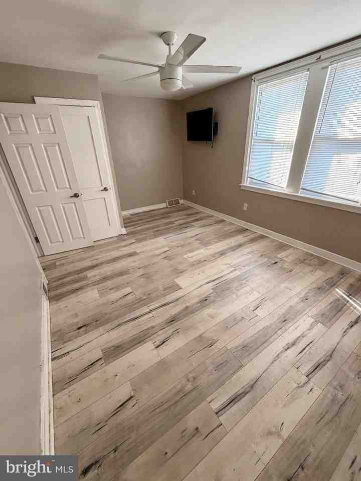 6527 Tulip St - Photo 4 of 11