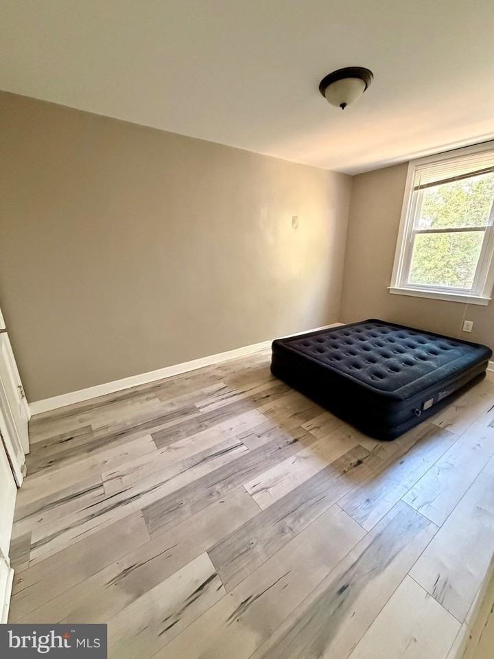 6527 Tulip St - Photo 5 of 11