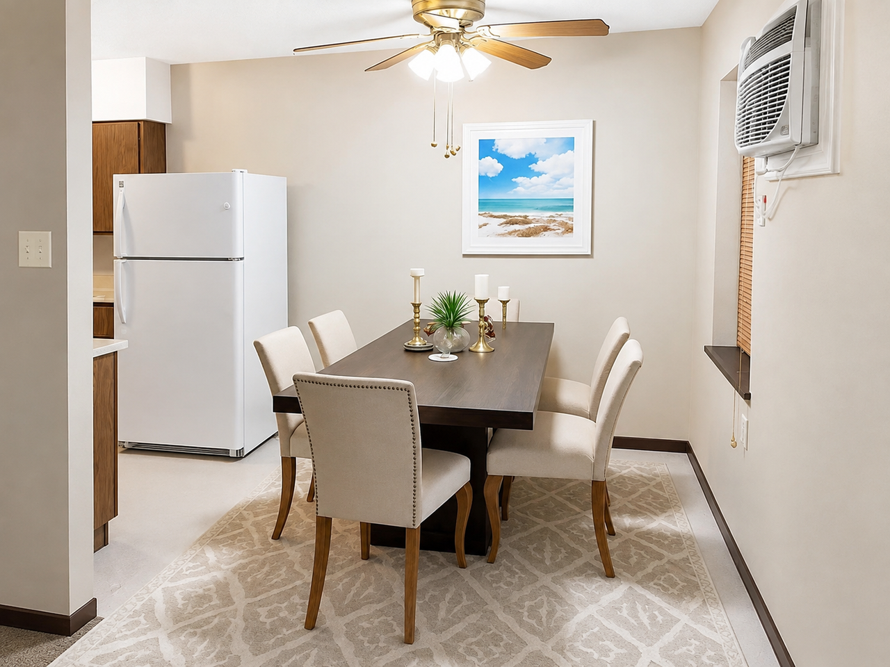 Hillcrest Manor - Photo 6 of 16